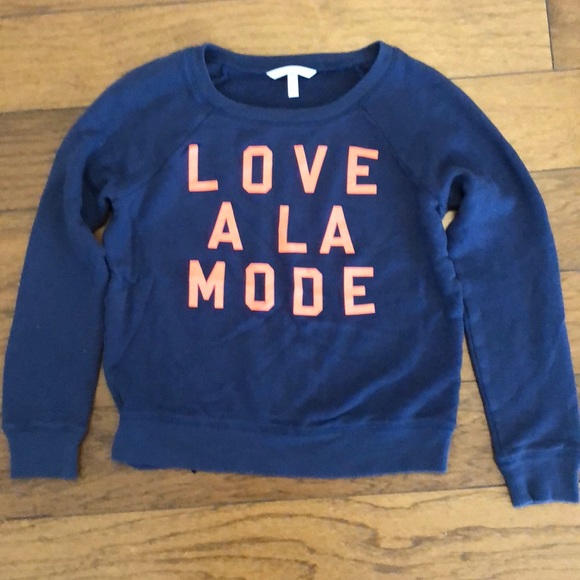 Sweatshirt Bundle - Picture 2 of 3